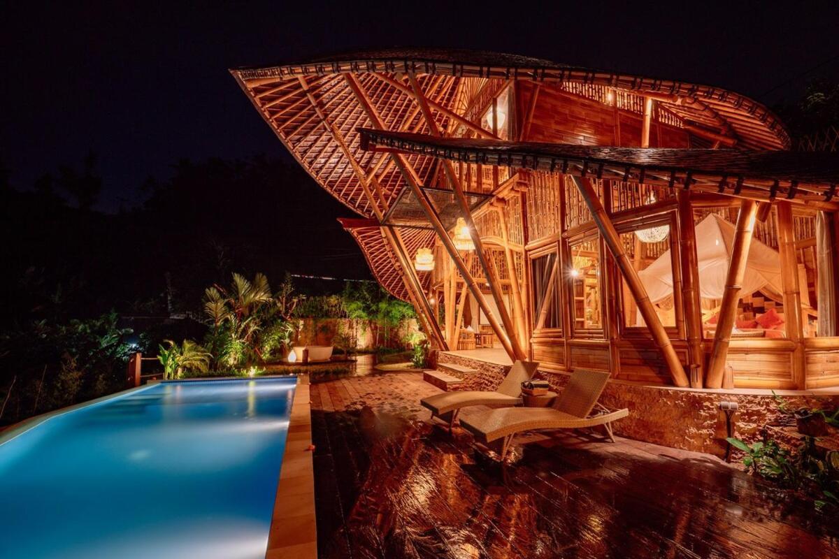 Cr Tris Casa De Bambu *