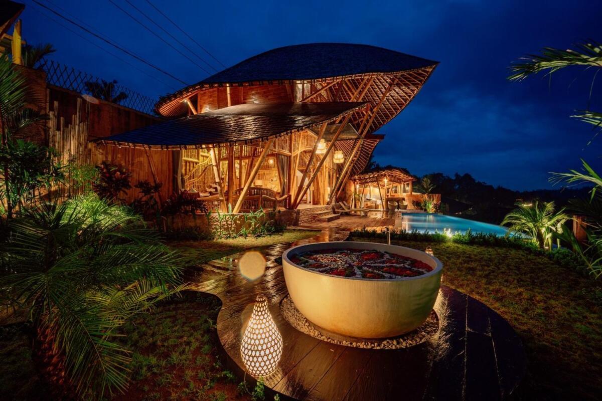 Villa Cr Tris Casa De Bambu